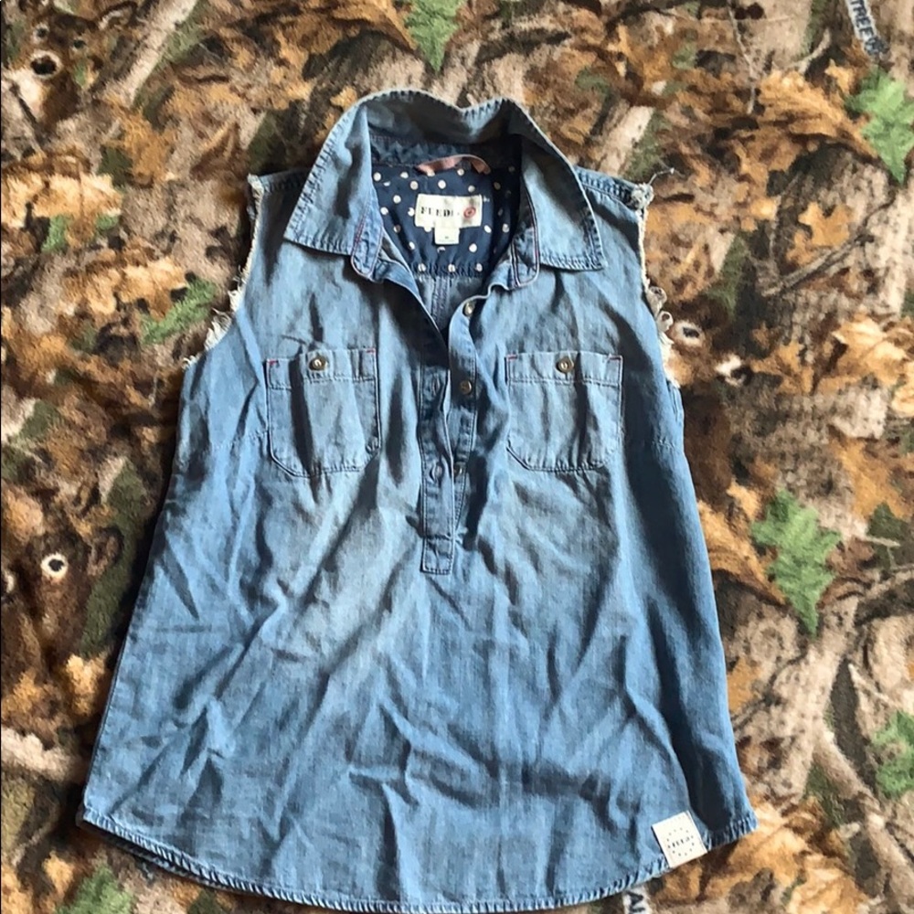 Feed Sleeveless Jean Shirt